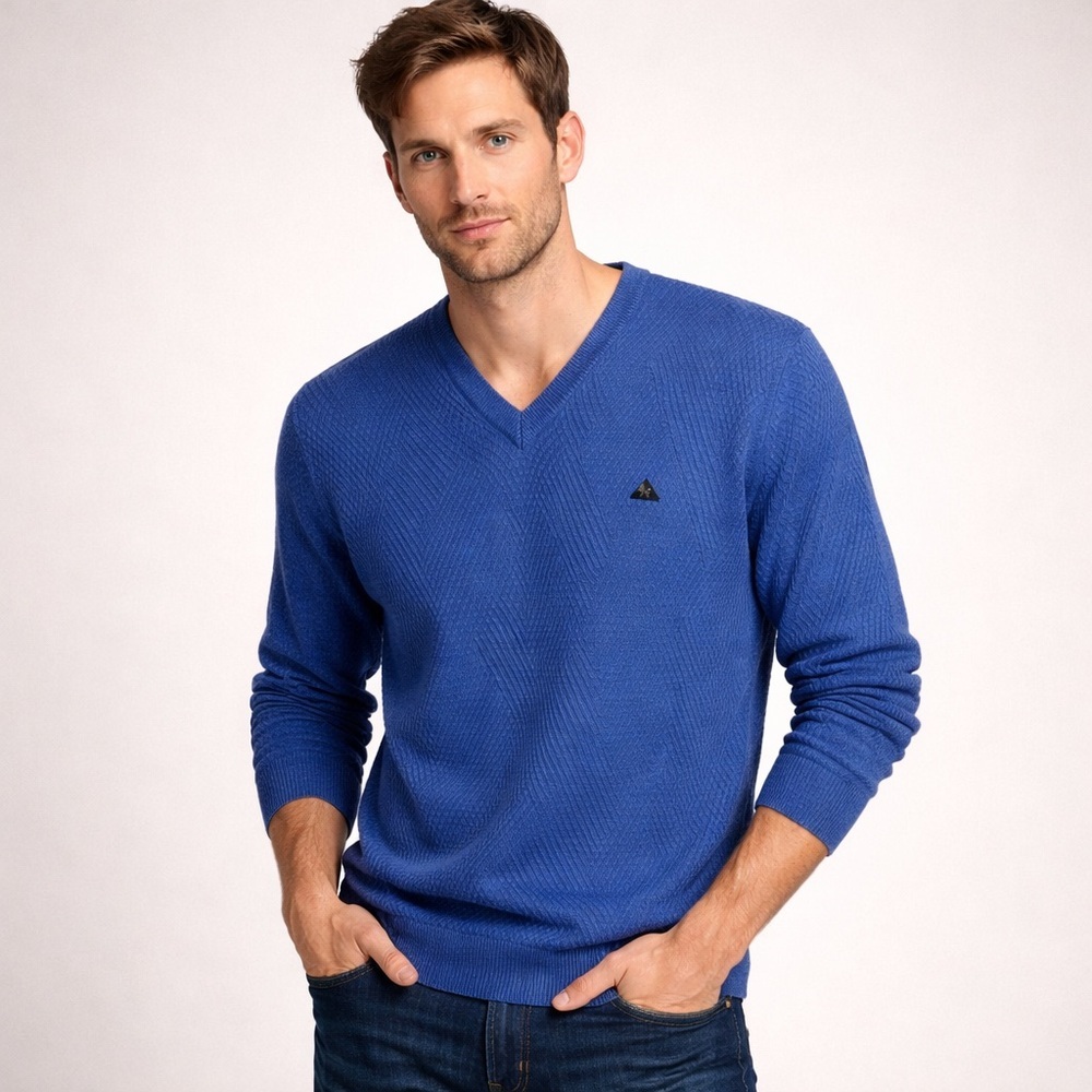 Monte Carlo Blue 100% Wool V-Neck Sweater Size 44 Pure New Wool Shrink Resistant